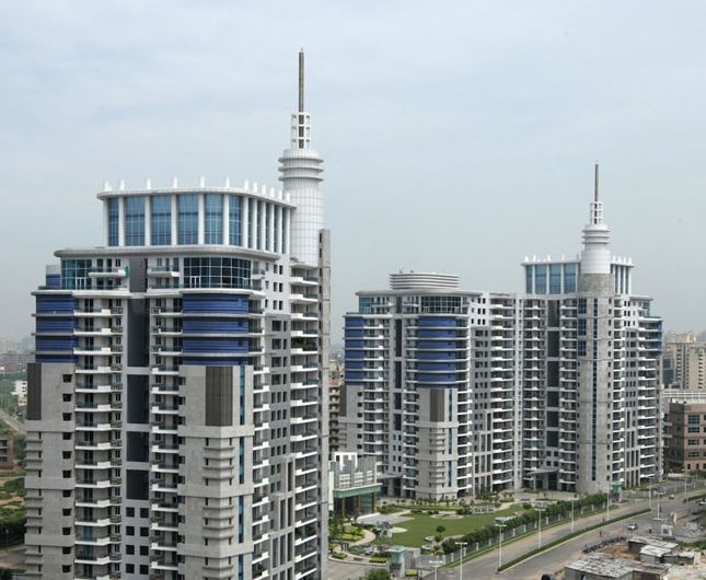 DLF Pinnacle